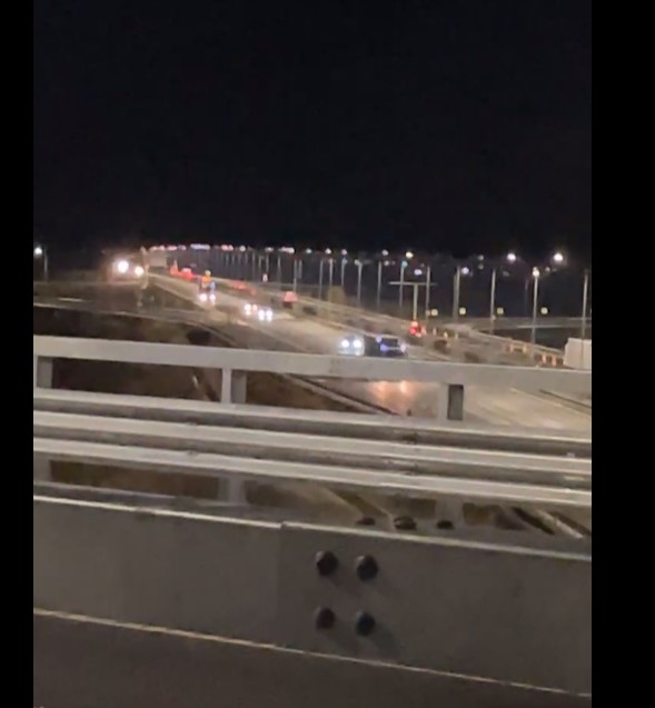 Cum arată, noaptea, cea mai nouă autostradă din România VIDEO