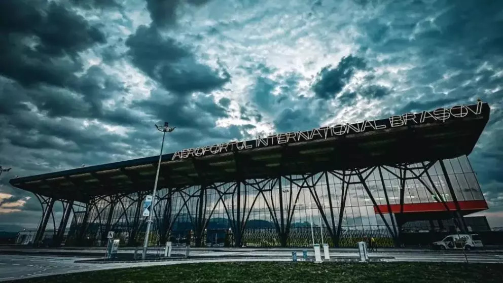 Aeroportul din Brașov a rămas fără apă, curent electric și internet
